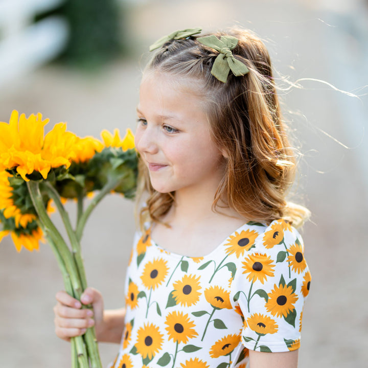 Pigtail Bows - Olive