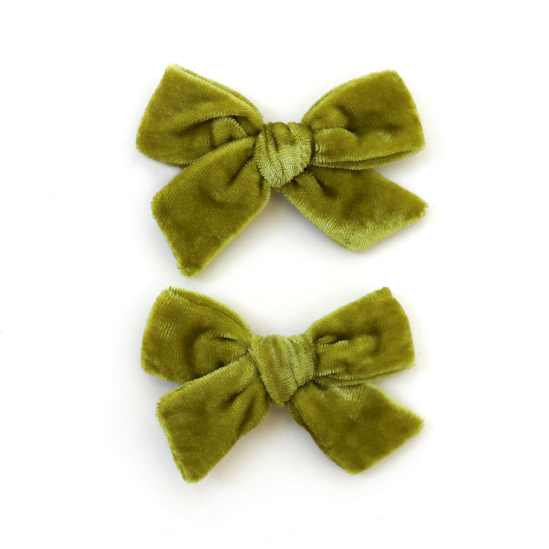 bright olive green velvet pigtail hair bows