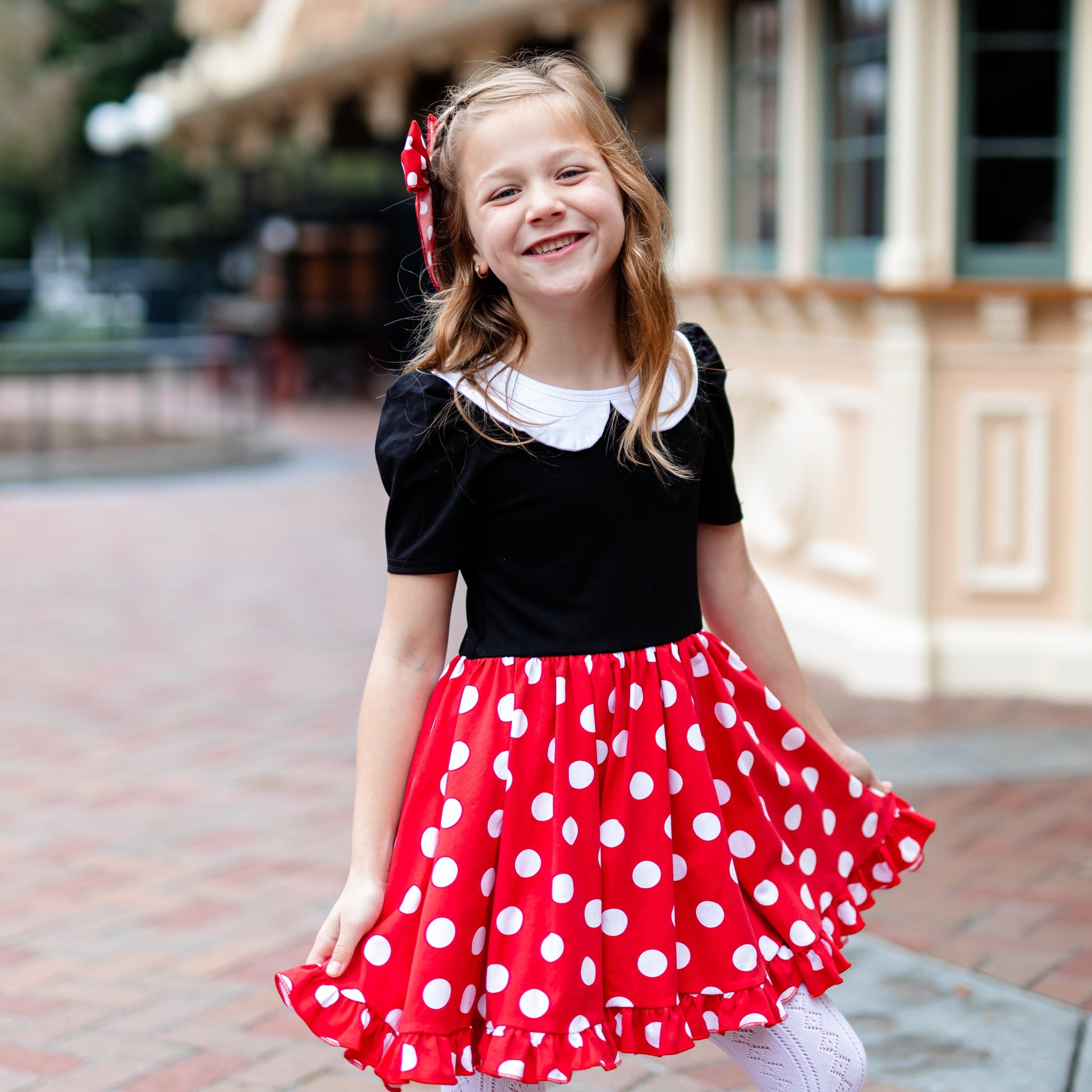 Superluxury Minnie Mouse Dress for Theme Party - High-quality bow-back,  guipir sleeves. Perfect for birthdays! – Moderna Meninas