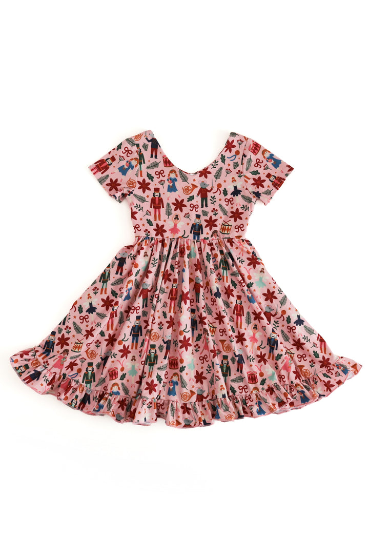 A short-sleeve girls&