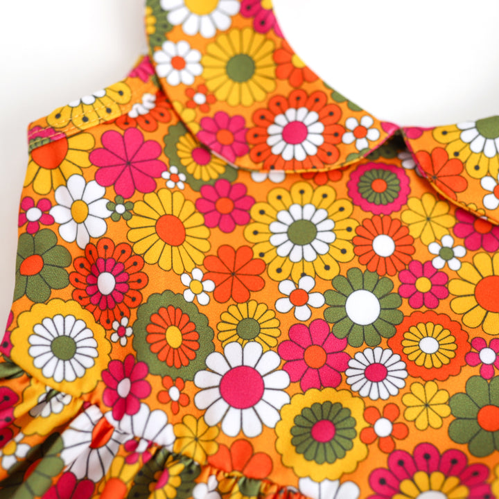 detail picture of girls' retro floral dress print