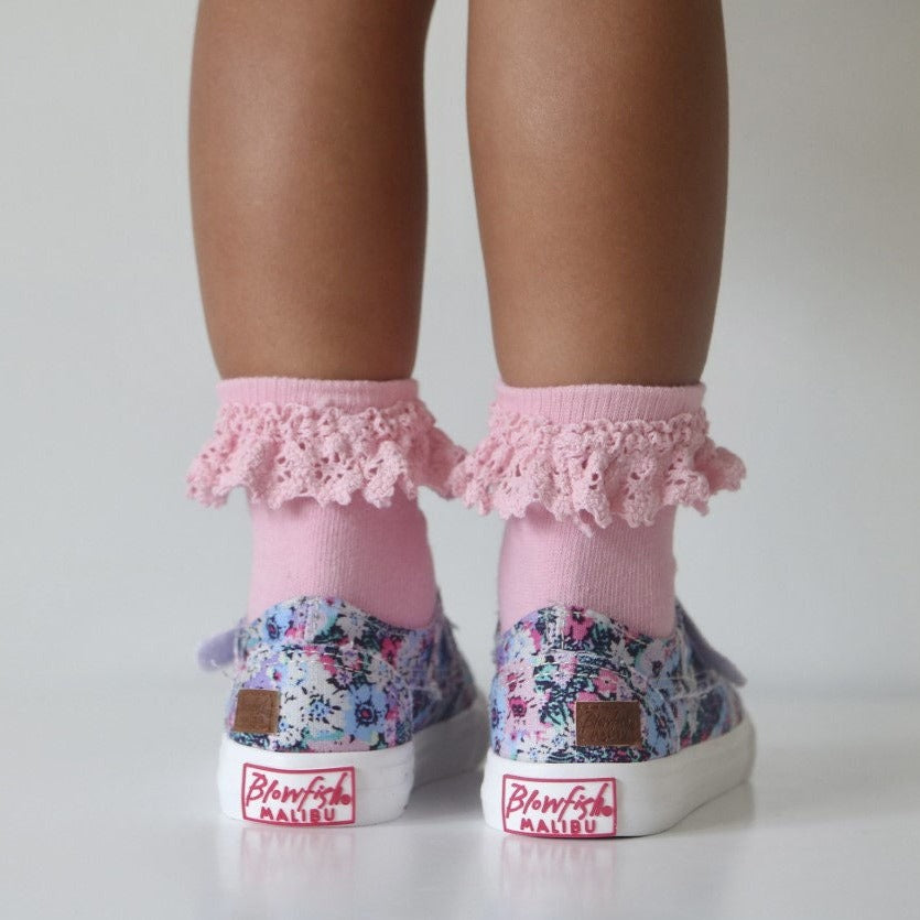 lace trimmed light pink girls socks